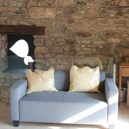Casa Con Arte En El Pirineo Nyaraló Castejón de Sos